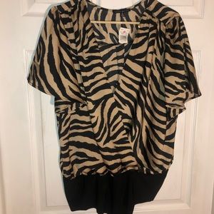 Haute Monde brand size 3X zebra print  body suit New With Tags , cross front ,